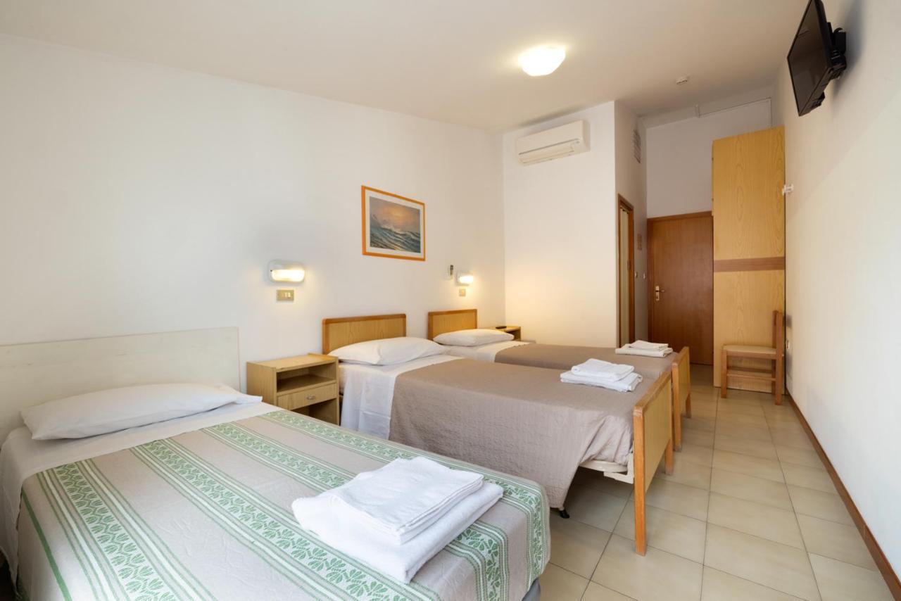 Hotel Giordo Rimini Exterior photo